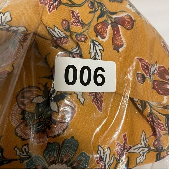 Studio B Dress by Bobeau Angel‎ Sleeve Wrap Womens 2X Yellow  Floral Hi-Lo Hem - Picture 14 of 14